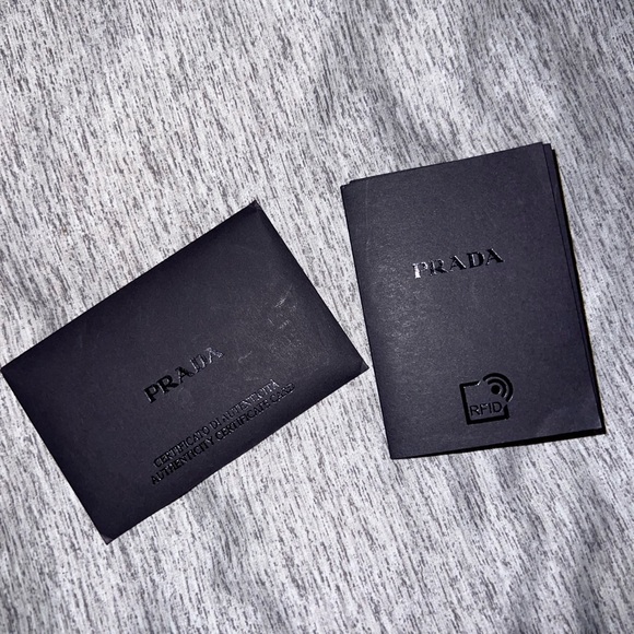 PRADA Large Convertible Open Tote Vitello Daino - Picture 6 of 6